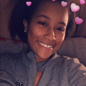 Meet your Posher, Victoria